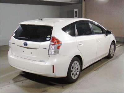 2015 Toyota Prius - Thumbnail