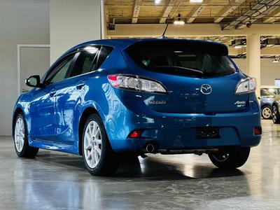 2012 Mazda Axela - Thumbnail