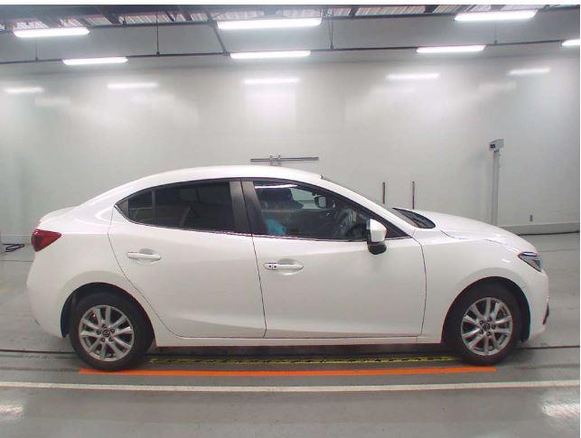 2014 Mazda Axela