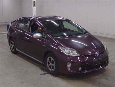 2014 Toyota Prius - Thumbnail