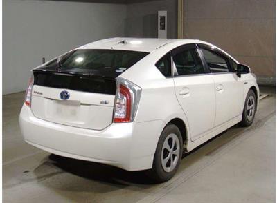 2013 Toyota Prius - Thumbnail