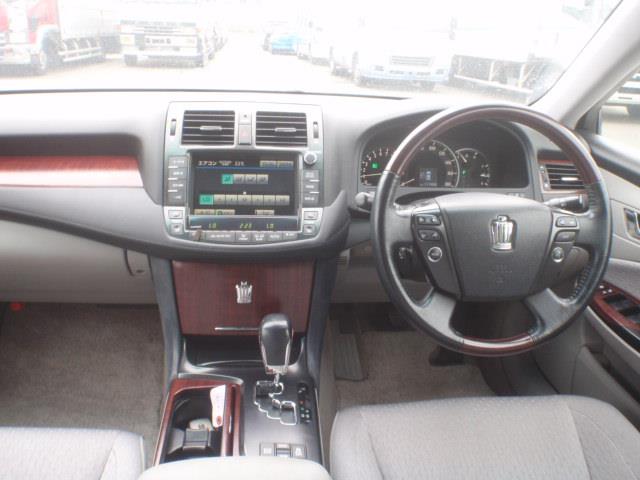 2008 Toyota Crown