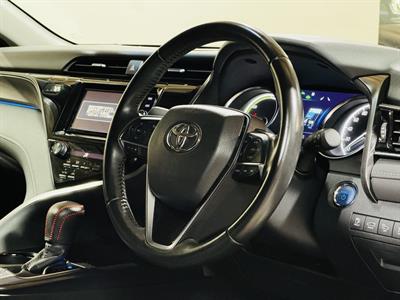 2019 Toyota Camry - Thumbnail