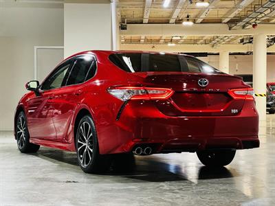 2019 Toyota Camry - Thumbnail