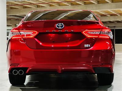 2019 Toyota Camry - Thumbnail