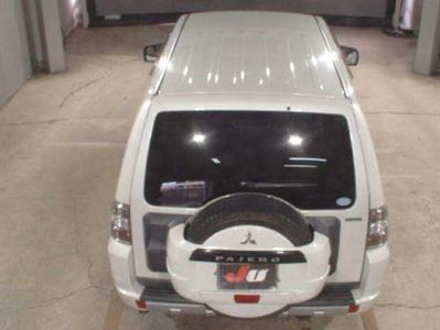 2013 Mitsubishi Pajero - Thumbnail