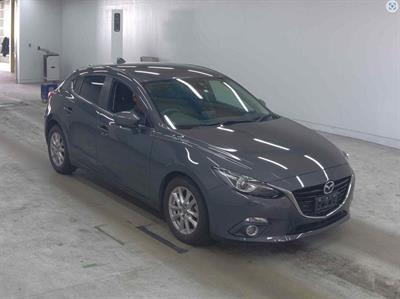 2013 Mazda Axela