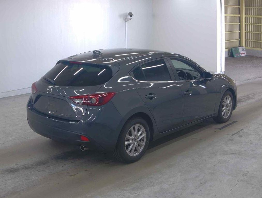 2013 Mazda Axela