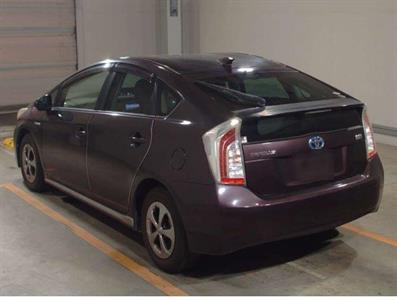 2013 Toyota Prius - Thumbnail