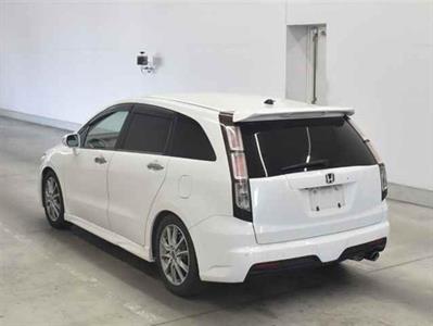 2013 Honda Stream - Thumbnail